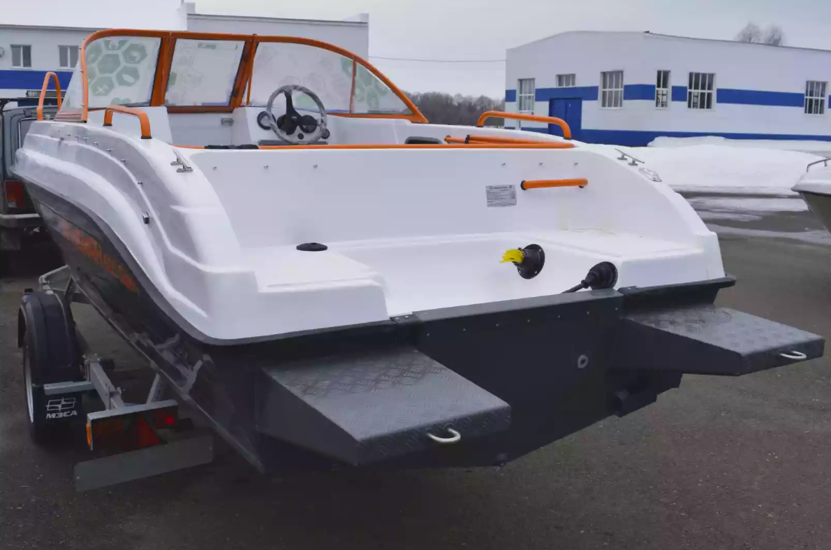 Комбинированный катер Neman-500 Open в Миассе