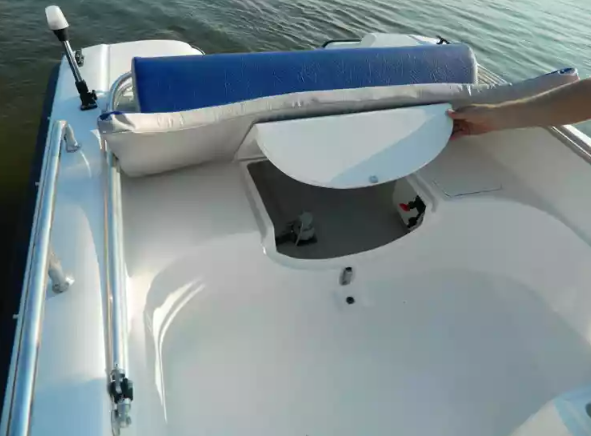 Стеклопластиковый катер Wyatboat-430 M (тримаран) в Миассе