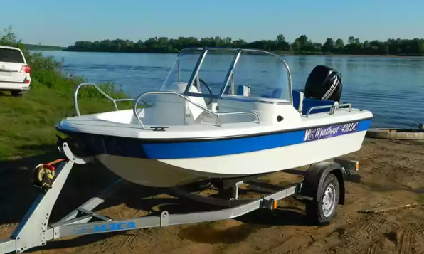 Стеклопластиковый катер Wyatboat-430 DC (тримаран) в Миассе