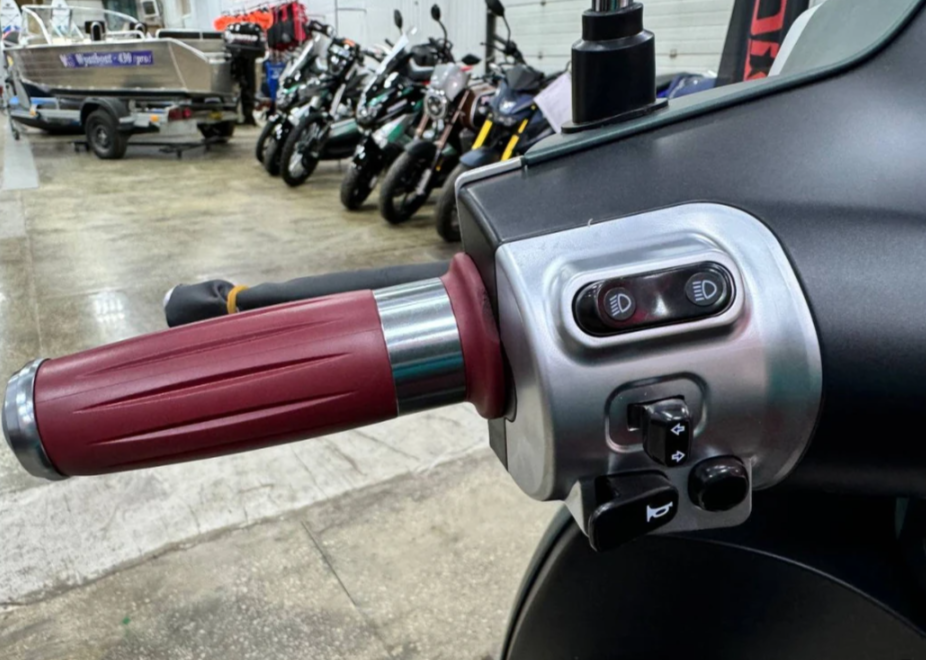 Скутер PROMAX Miami 240 (49) в Миассе