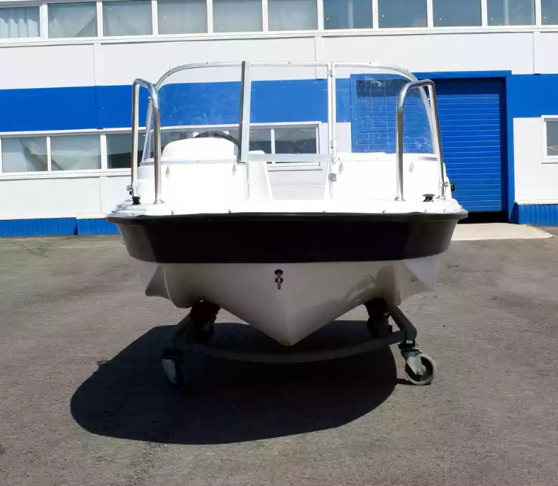 Стеклопластиковый катер Wyatboat-430 DC (тримаран) в Миассе