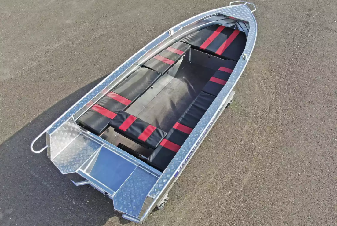 Алюминиевая лодка Wyatboat-390РМ увеличенный борт в Миассе