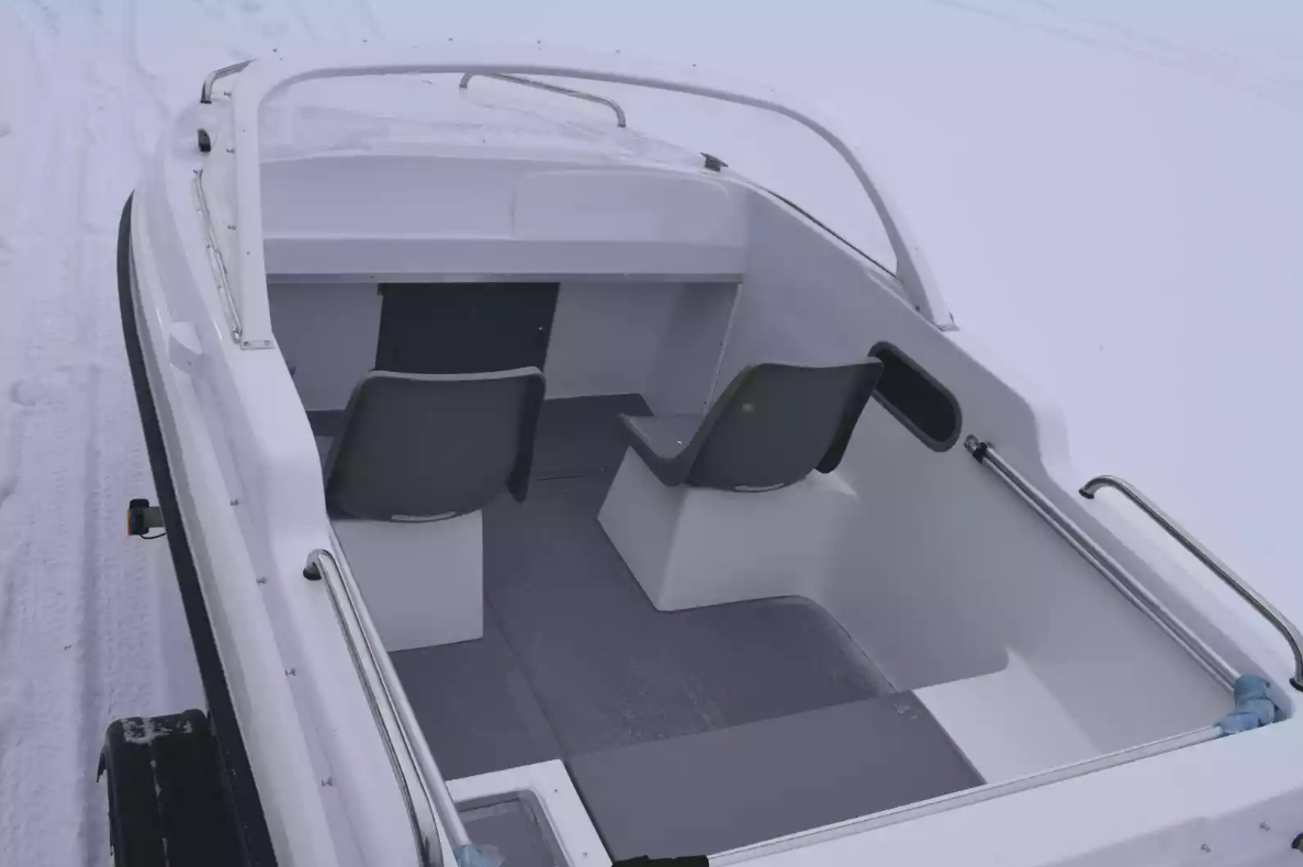 Стеклопластиковый катер Neman-450 в Миассе