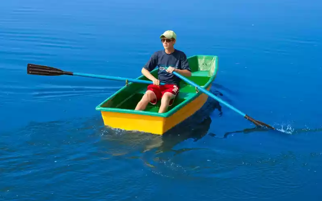 Стеклопластиковая лодка Малютка в Миассе