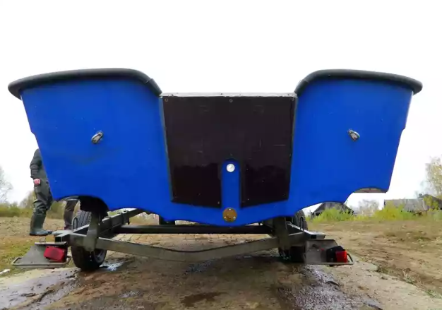 Стеклопластиковый катер Тримаран Wyatboat 430 C в Миассе