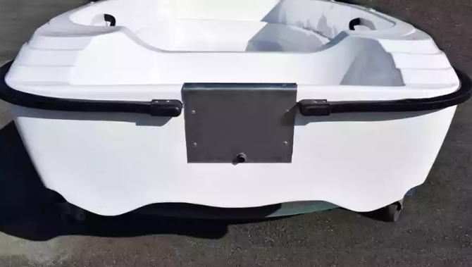 Стеклопластиковая лодка Пингвин (тримаран) в Миассе