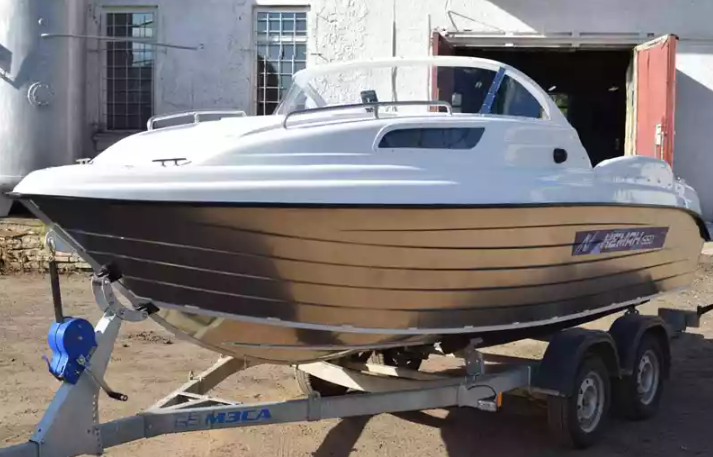 Комбинированный катер Neman-550 с каютой в Миассе