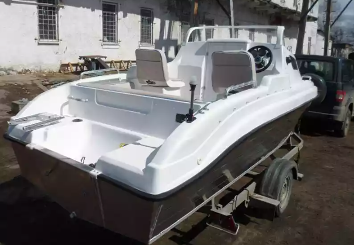 Комбинированный катер Neman-500 с каютой в Миассе