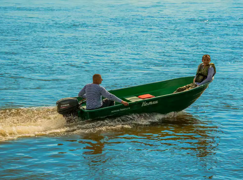 Стеклопластиковая лодка Neman-340 (тримаран) в Миассе