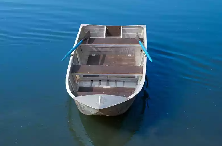 Алюминиевая лодка Вятка-Профи 32 в Миассе