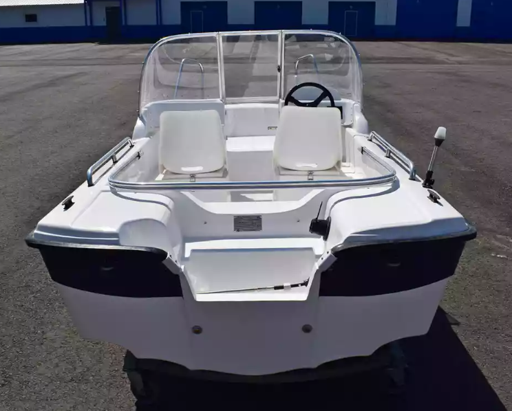 Стеклопластиковый катер Wyatboat-430 DC (тримаран) в Миассе