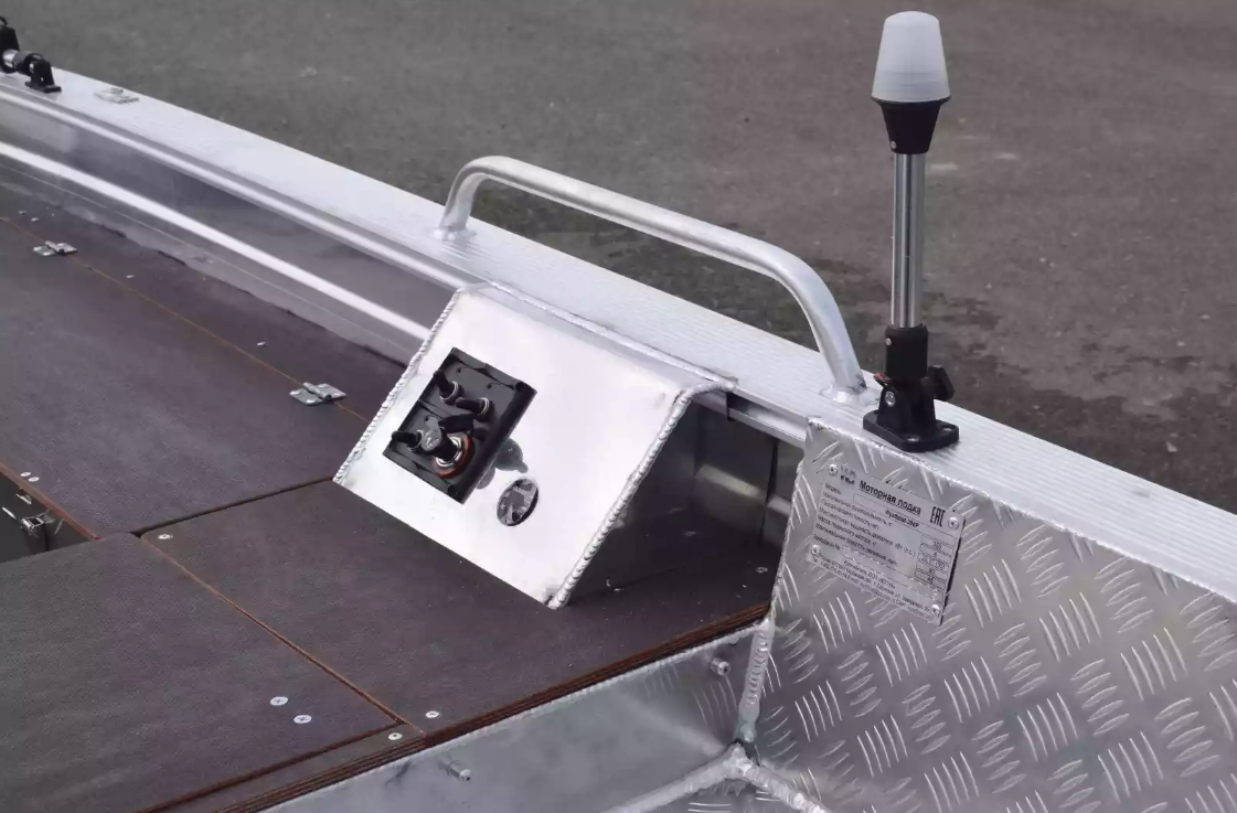 Алюминиевая лодка Wyatboat-390РМ в Миассе