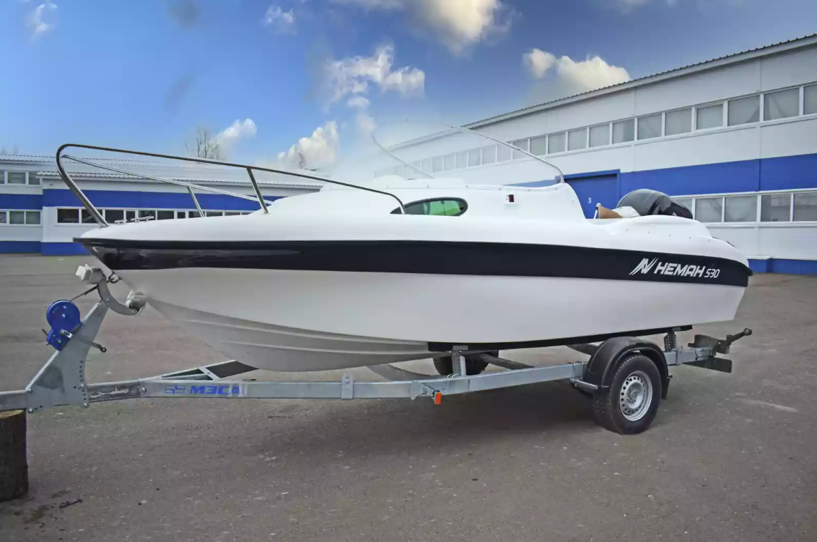 Стеклопластиковый катер Neman-530 с каютой в Миассе