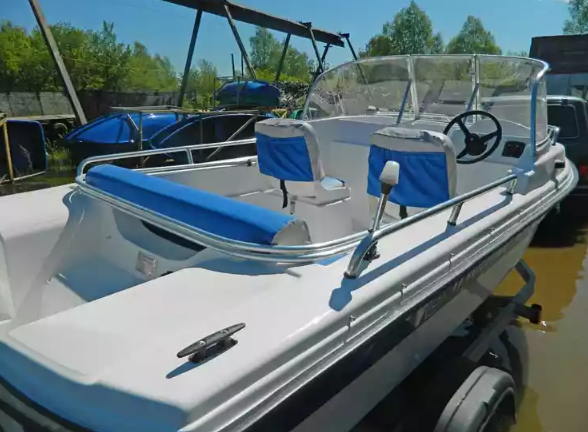 Стеклопластиковый катер Wyatboat-430 M (тримаран) в Миассе