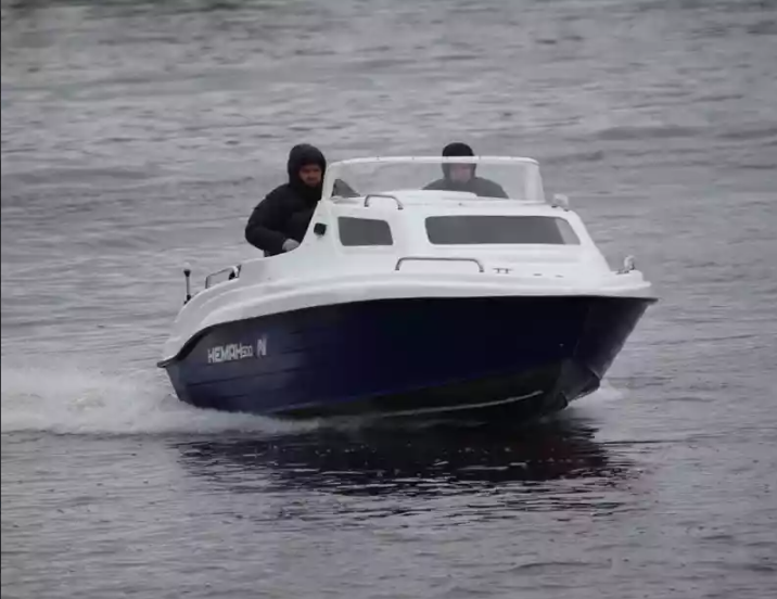 Комбинированный катер Neman-500 с каютой в Миассе