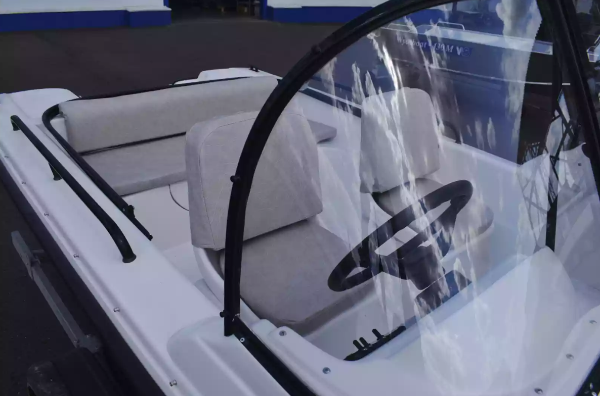 Комбинированный катер Wyatboat-430 DC в Миассе