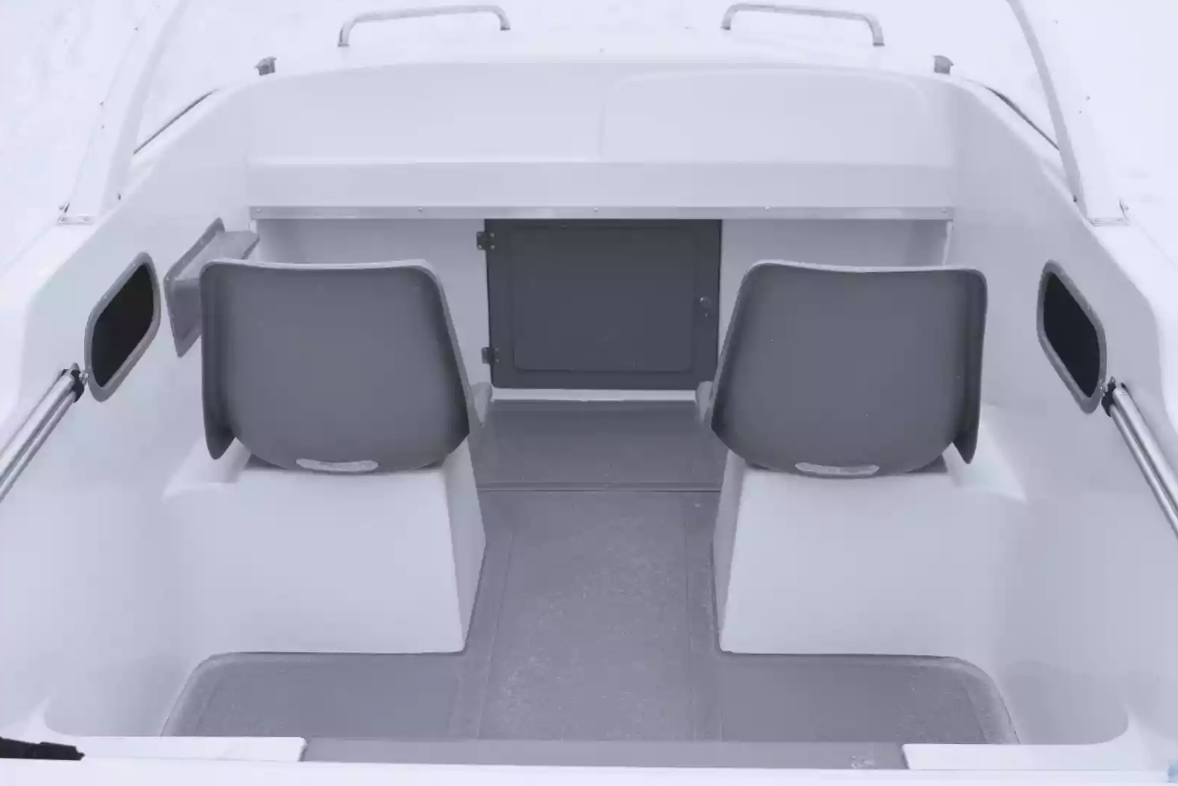 Стеклопластиковый катер Neman-450 в Миассе