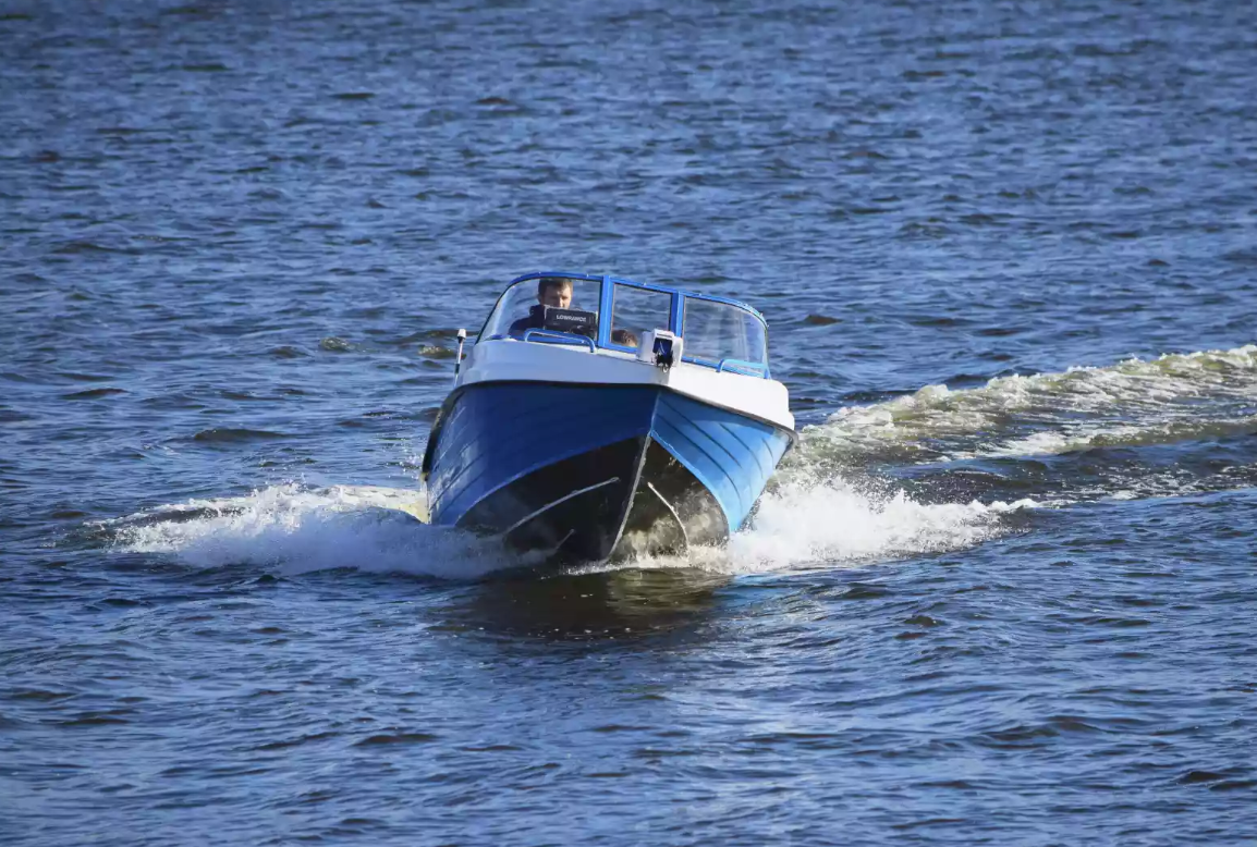 Комбинированный катер Neman-450 Open в Миассе