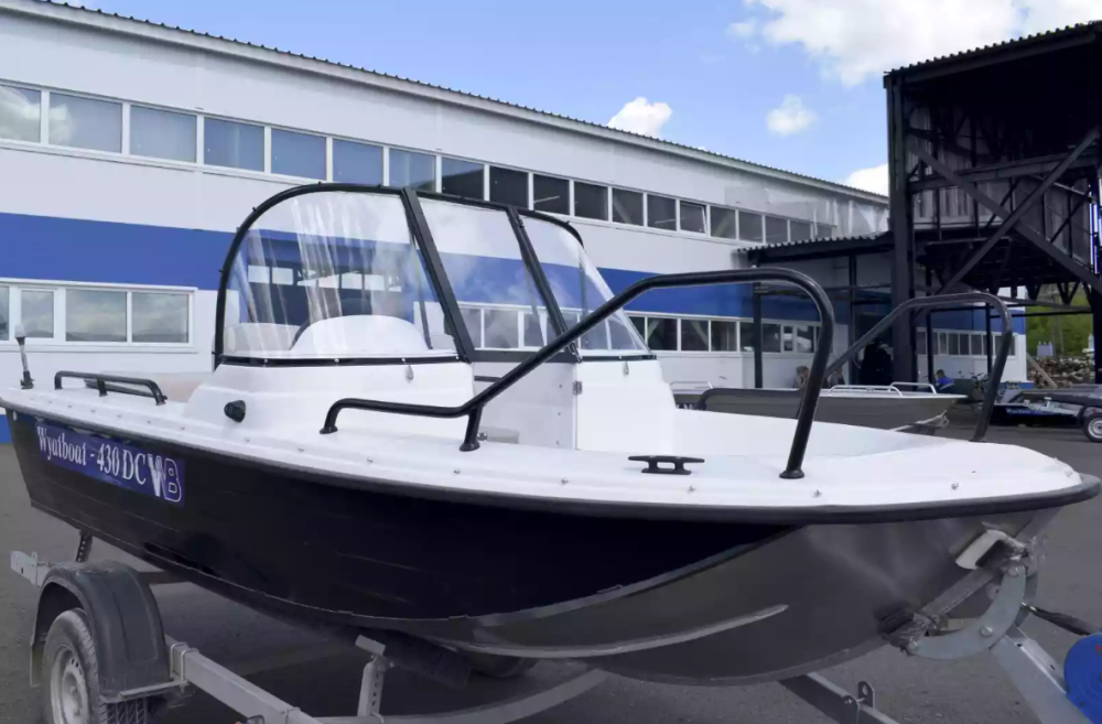 Комбинированный катер Wyatboat-430 DC в Миассе