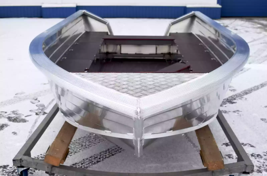 Алюминиевая лодка Неман-400 в Миассе