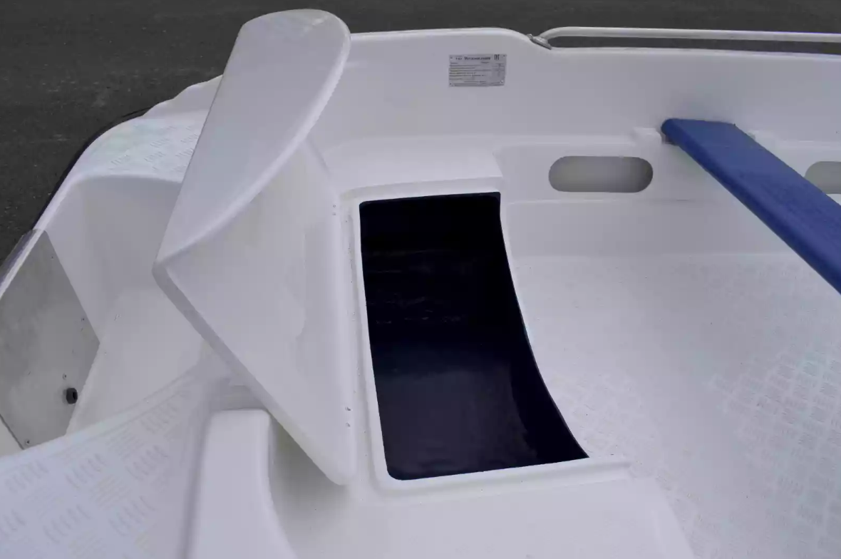 Стеклопластиковая лодка Пингвин New (тримаран) в Миассе