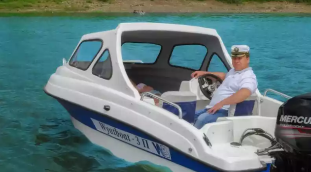 Стеклопластиковый катер Wyatboat-3 П (полурубка) в Миассе