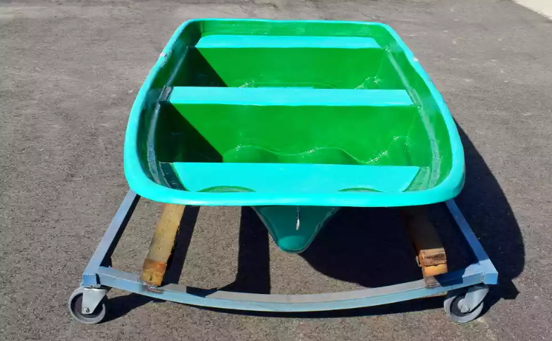 Стеклопластиковая лодка Старт (тримаран) в Миассе