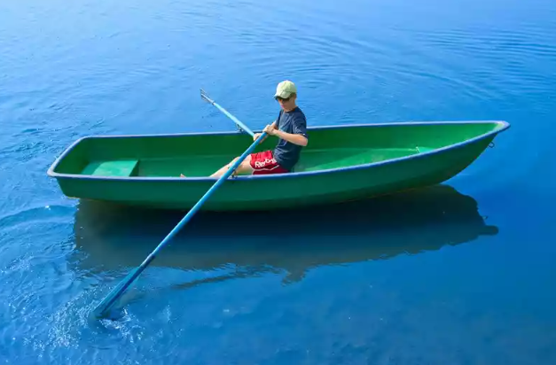 Стеклопластиковая Лодка Голавль в Миассе