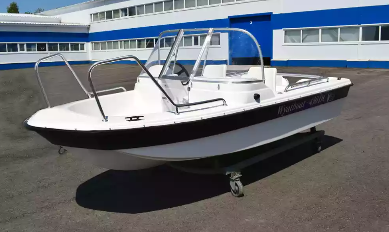 Стеклопластиковый катер Wyatboat-430 DC (тримаран) в Миассе