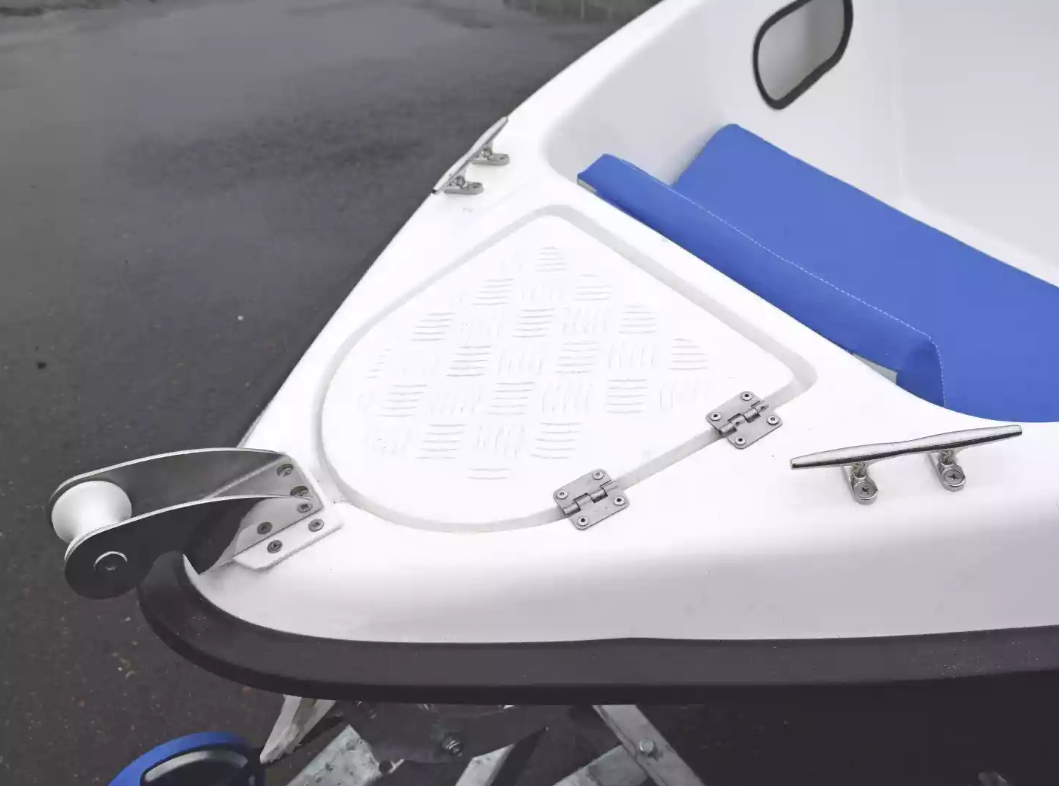 Стеклопластиковый катер Wyatboat-430DCМ (килевая) в Миассе