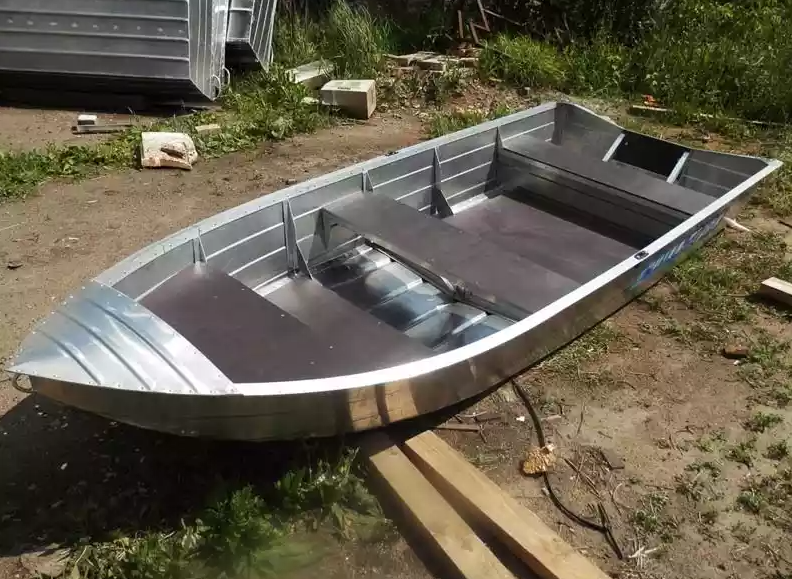 Алюминиевая лодка Вятка-Профи 37 в Миассе