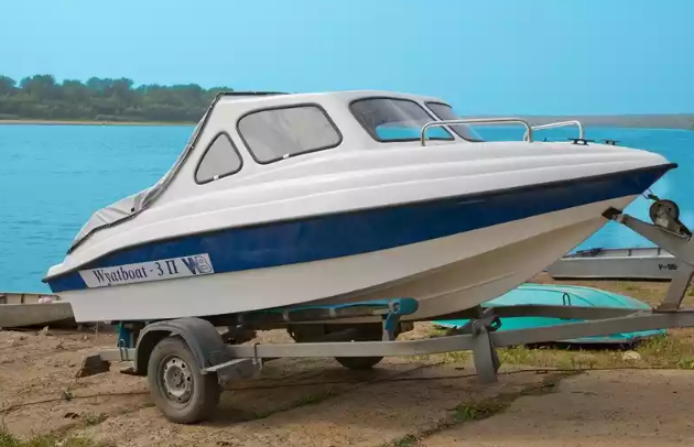 Стеклопластиковый катер Wyatboat-3 П (полурубка) в Миассе
