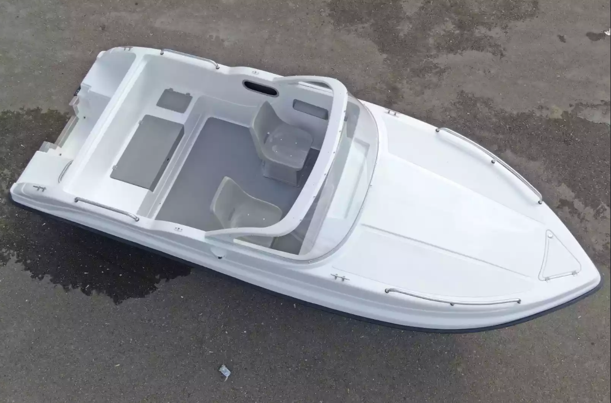 Комбинированный катер Neman-500 P в Миассе