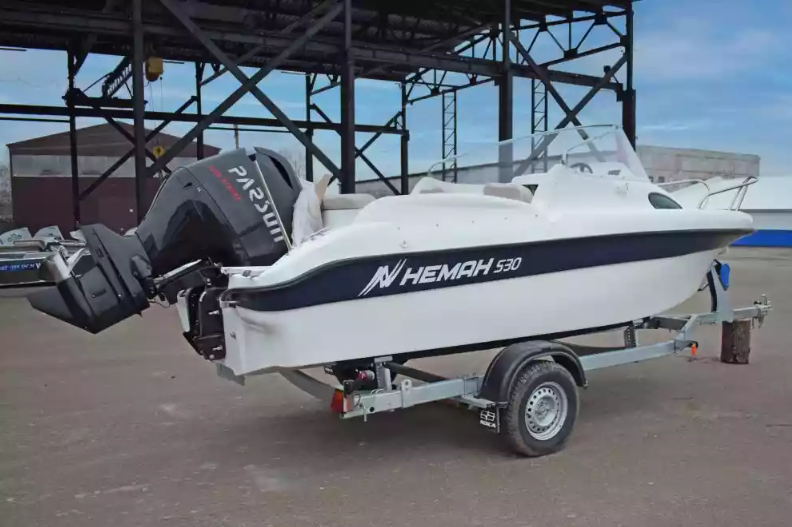 Стеклопластиковый катер Neman-530 с каютой в Миассе