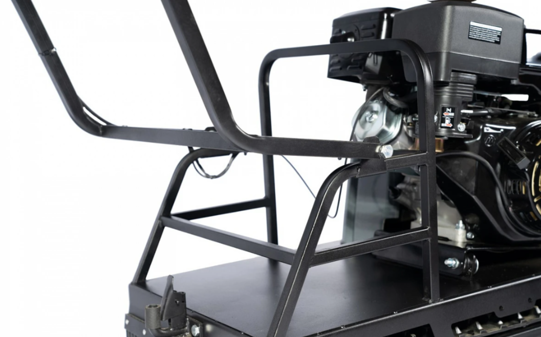 Мотобуксировщик БУРЛАК-M2 LFK 20 л.с. Промысловик в Миассе