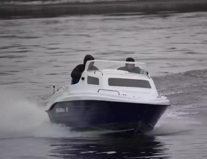 Комбинированный катер Neman-500 с каютой в Миассе