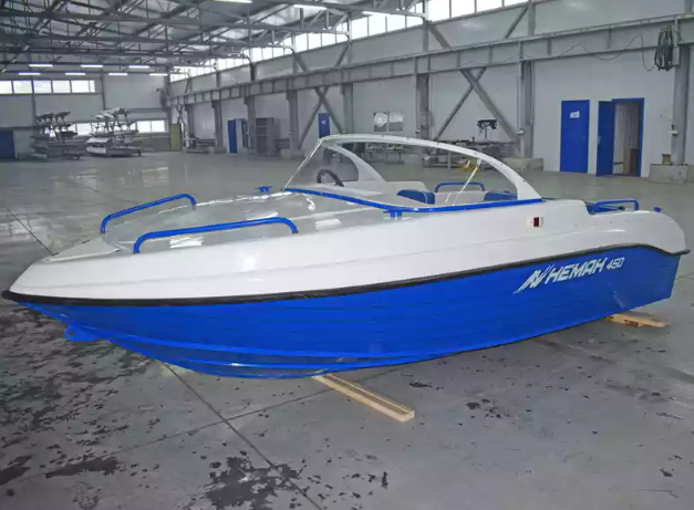 Комбинированный катер Neman-450 в Миассе