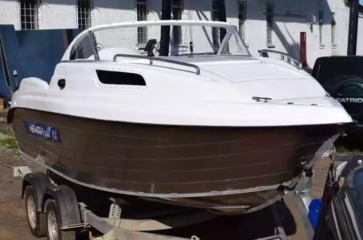 Комбинированный катер Neman-550 с каютой в Миассе