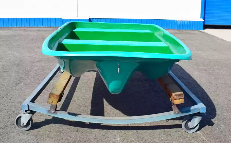 Стеклопластиковая лодка Старт (тримаран) в Миассе