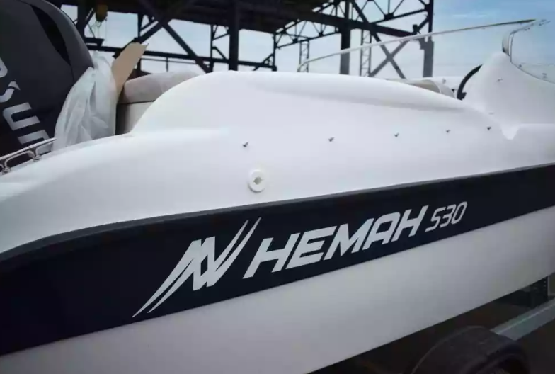 Стеклопластиковый катер Neman-530 с каютой в Миассе