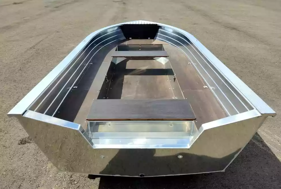 Алюминиевая лодка Неман-400 в Миассе