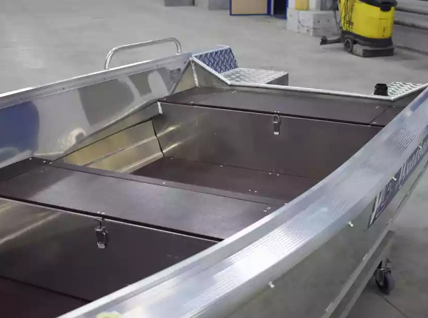 Алюминиевая лодка  Wyatboat-430 Р в Миассе