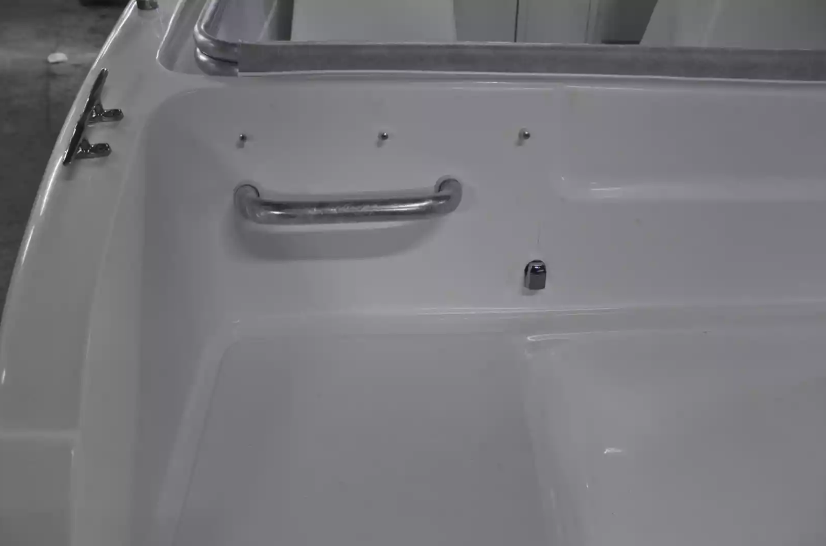 Стеклопластиковый катер Neman-500 в Миассе