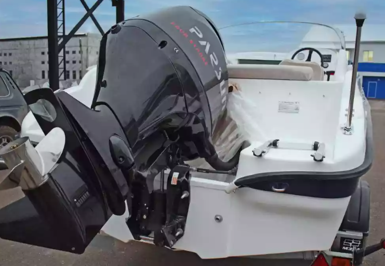 Стеклопластиковый катер Neman-530 с каютой в Миассе