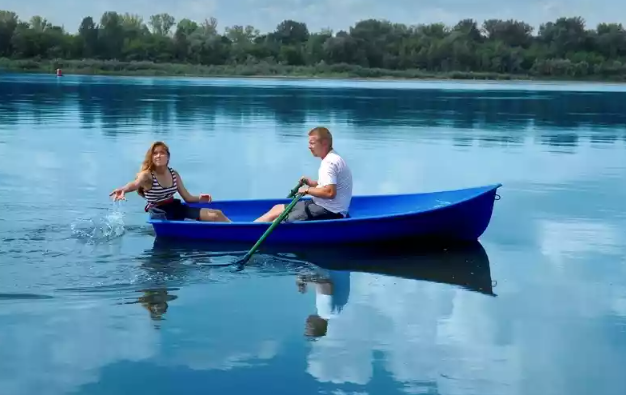 Стеклопластиковая лодка Дельфин в Миассе