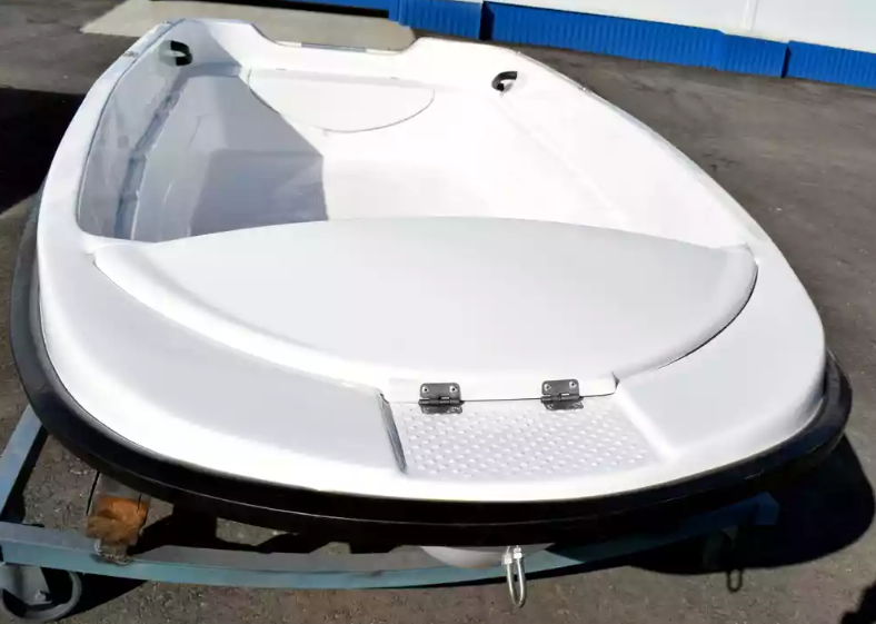 Стеклопластиковая лодка Пингвин (тримаран) в Миассе