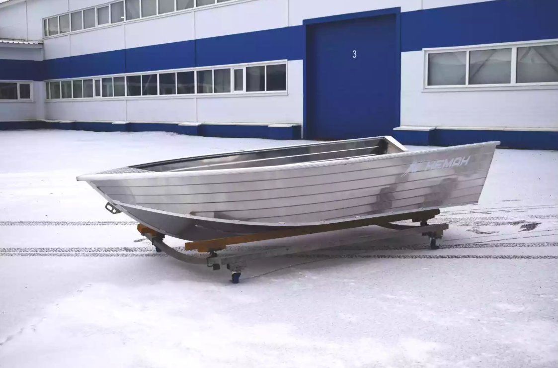 Алюминиевая лодка Неман-400 в Миассе