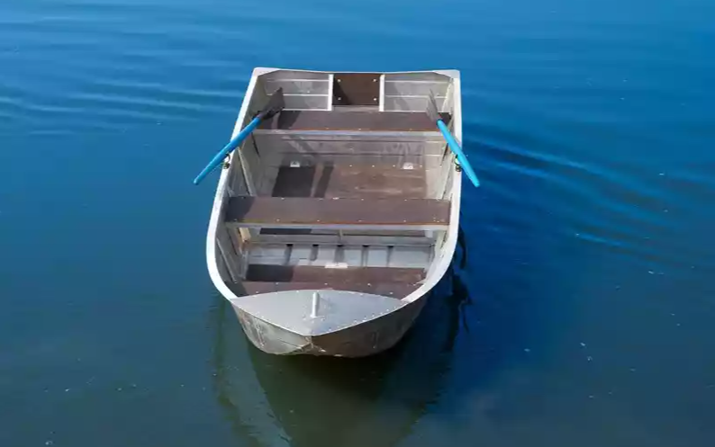 Алюминиевая лодка Вятка-Профи 37 в Миассе