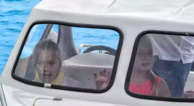 Стеклопластиковый катер Wyatboat-3 П (полурубка) в Миассе