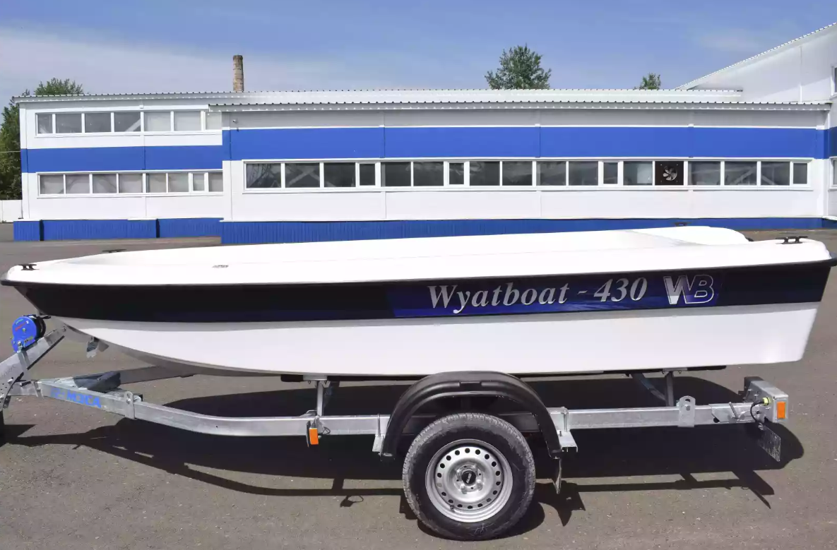 Стеклопластиковая лодка Wyatboat 430 тримаран в Миассе